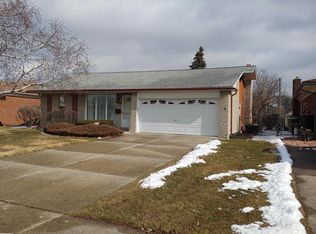 35022 Dearing Dr, Sterling Heights, MI