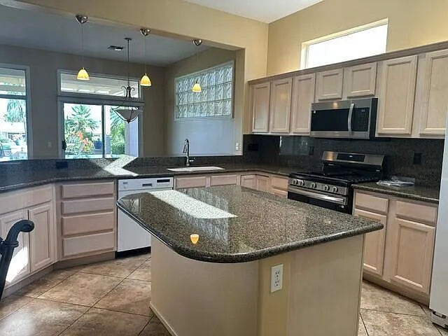 78111 Bovee Cir — Photo 11