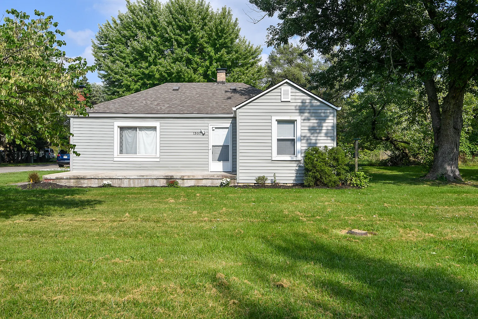 1301 S Sherman Dr photo 1