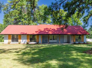 386 Okaloosa Rd, Eros, LA 71238
