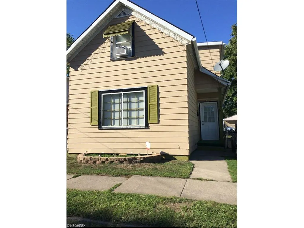 4438 Catharina Ave photo 1