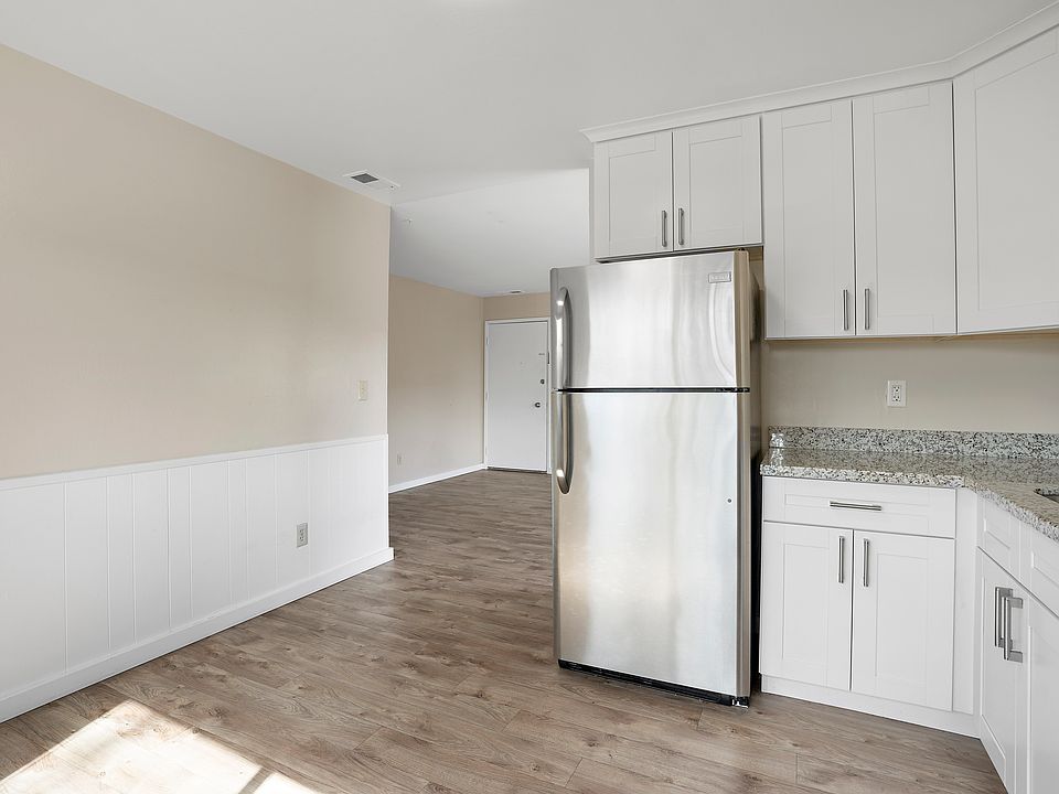 1st image of 1271 Coronado Dr APT 3