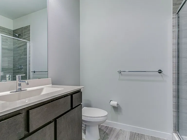 330 Clay St #24 — Photo 20