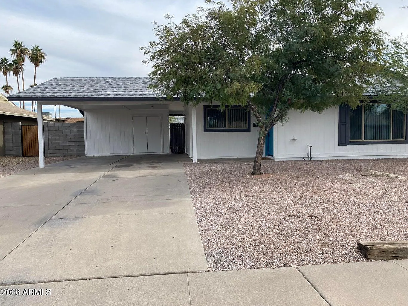 4 bed, 2.0 bath, 1676 sqft, $2,395 — Photo 3