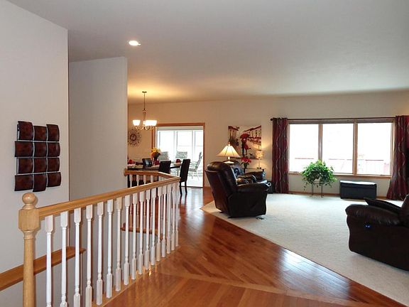 2nd image of W5576 Southdale Dr