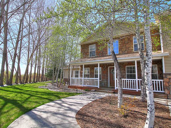 3rd image of 3089 Cottonwood Ln