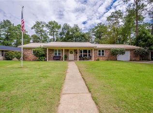 320 Alpine St, Chickasaw, AL 36611