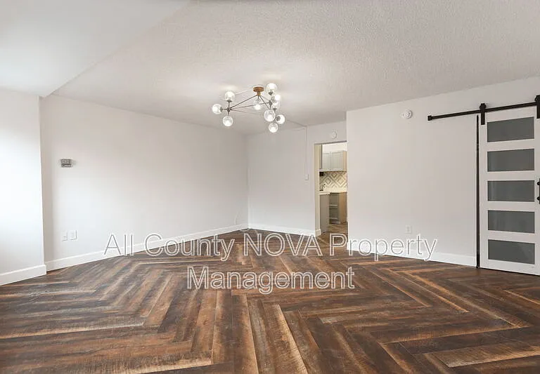 922 24th St NW #614 — Photo 10