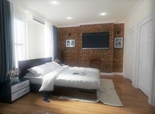 98 Greenpoint Ave, Brooklyn, NY 11222