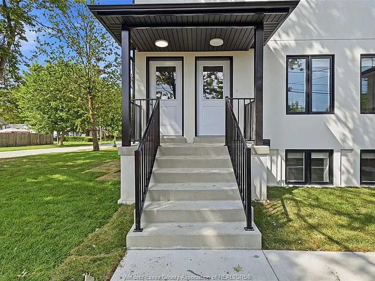 1746 Buckingham Dr #2 — Photo 5