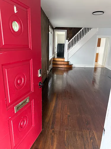 2406 Noble St Photo 1