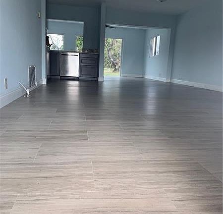 5th image of 4709 NW 44th Ct