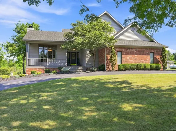 20875 Irwin Rd, Armada, MI 48005