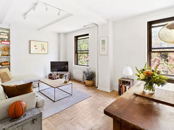 226 E 12th St APT 5B, Manhattan, NY 10003