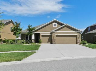 10038 Smarty Jones Dr, Ruskin, FL 33573