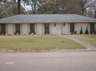 210 Beechcrest Dr, Jackson, MS 39211