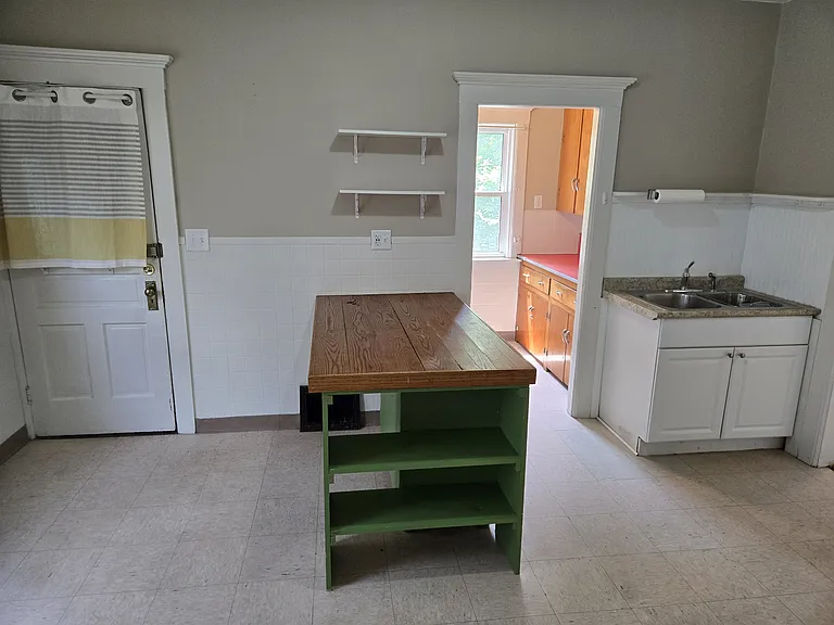 36 Woodbine Ave #34 — Photo 5