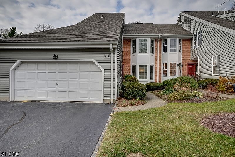 1st image of 151 Dezenzo Ln