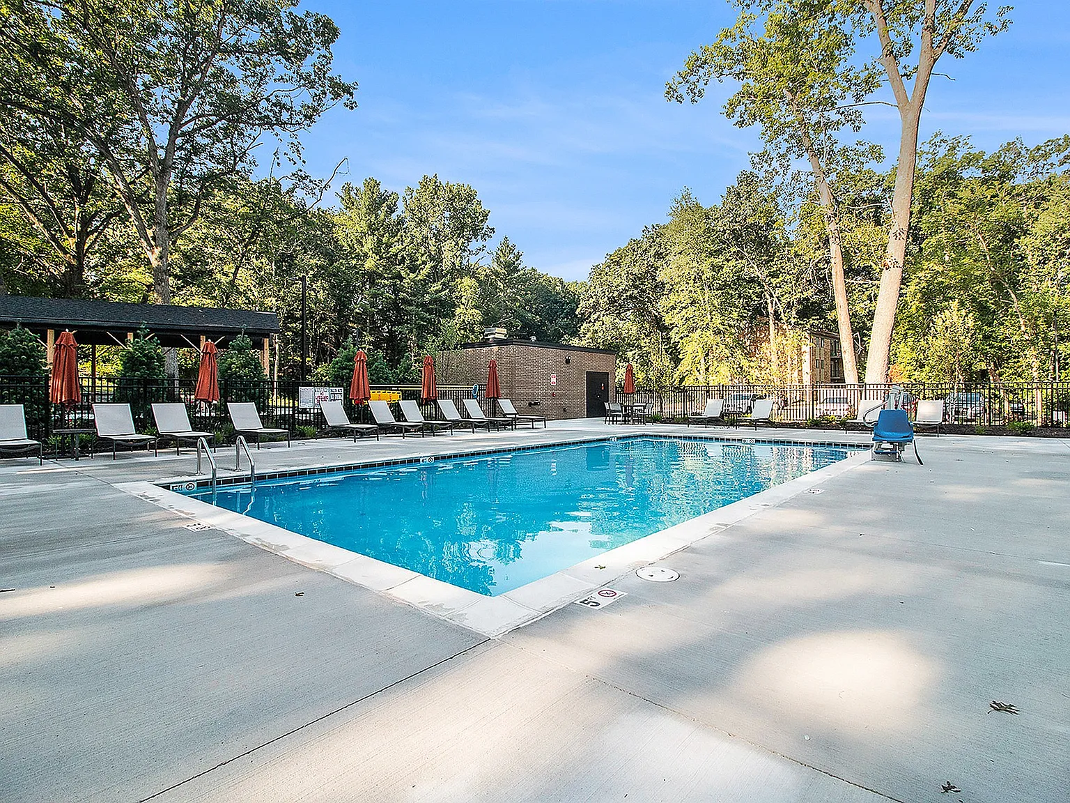Ramblewood Apartments — Photo 2