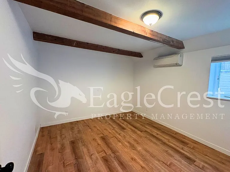 810 E Sumach St — Photo 20