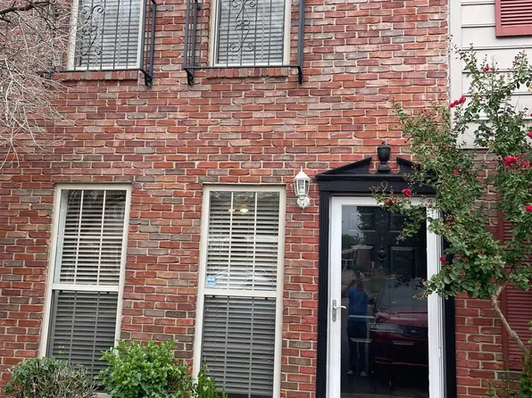 601 Brookside Dr APT 9, Little Rock, AR 72205