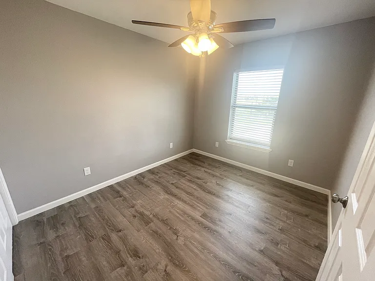 120 Ridgmar Dr #111 — Photo 10