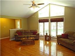 2nd image of 88 Barberry Trl
