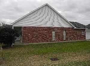 3rd image of 611 Glade Blvd