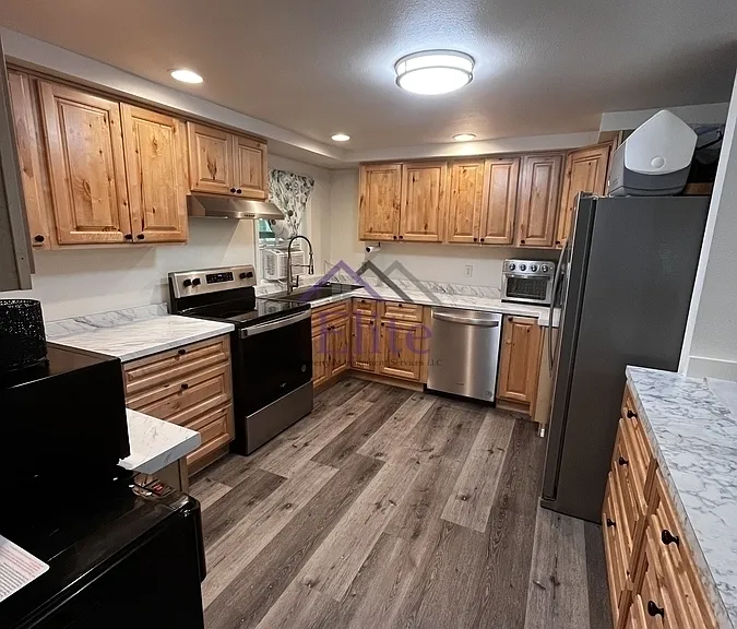 101 E Wood Ln — Photo 8