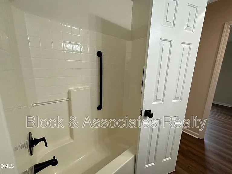 170 Devin Dr — Photo 44