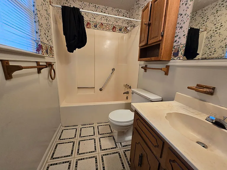 14 Devon Ln — Photo 10