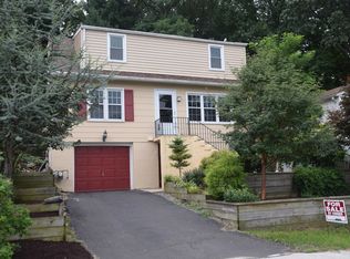 905 Tyson Ave, Abington, PA 19001