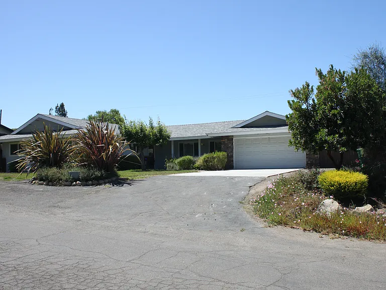 3610 Cerrito St — Photo 61