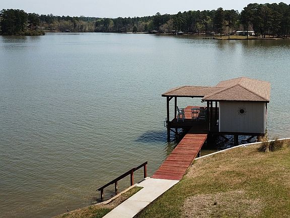 2nd image of 499 Foxglove Dr SE