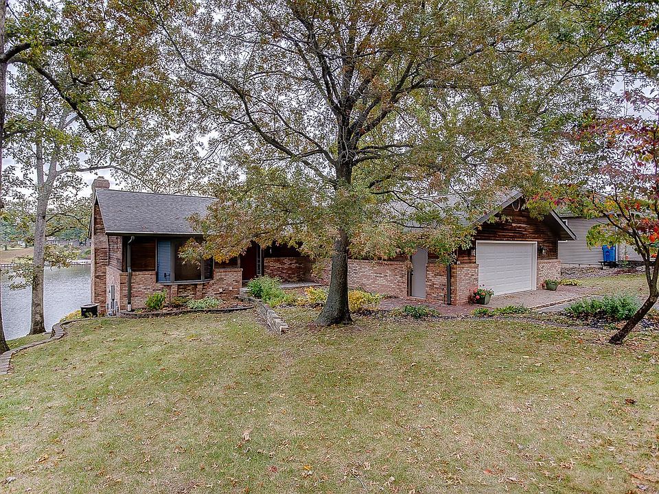 1827 Port Ln, Worden, IL 62097 Zillow