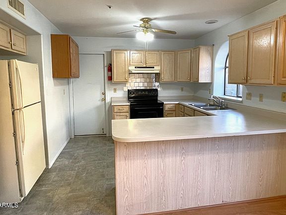 5th image of 8891 E DAHLIA Drive