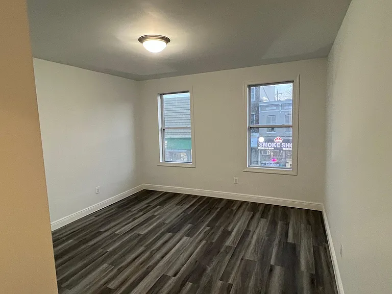 2212 E Monument St #2 — Photo 3
