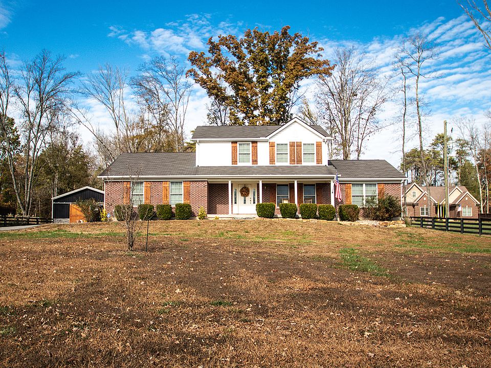 1st image of 504 Oakridge Dr