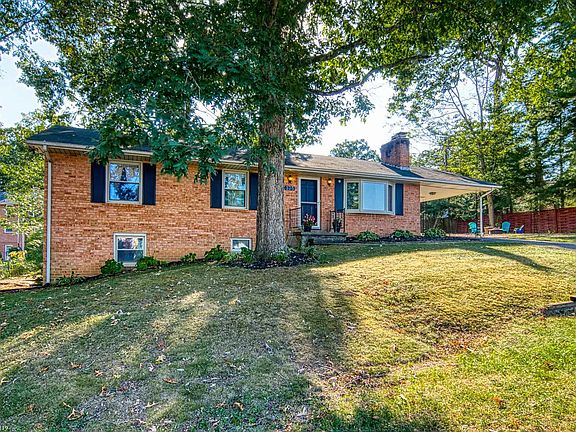2nd image of 325 Chinquapin Trl