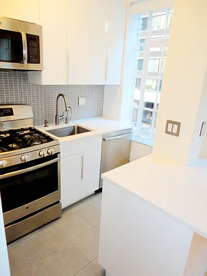 Rented by McDonagh Real Estate | media 2