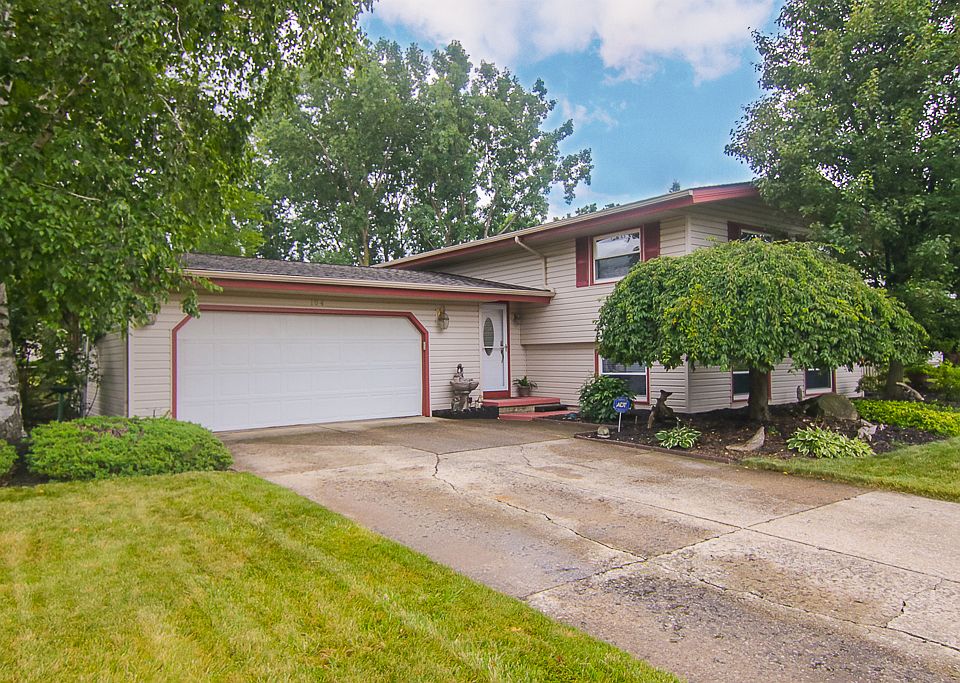 1st image of 104 Villanova Cir