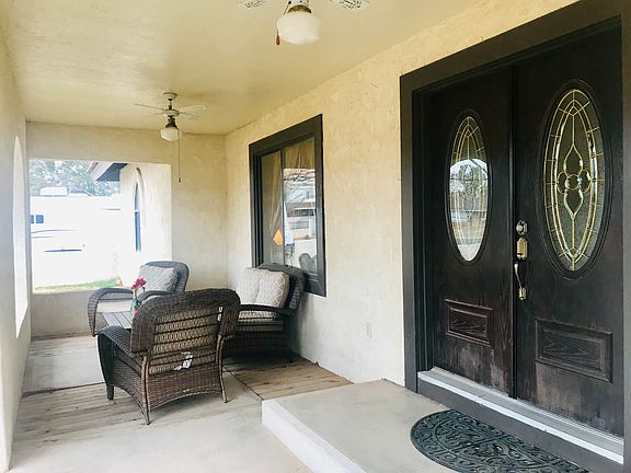 Front patio/porch