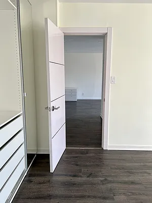 Sold by Avenue Real Estate | media 36