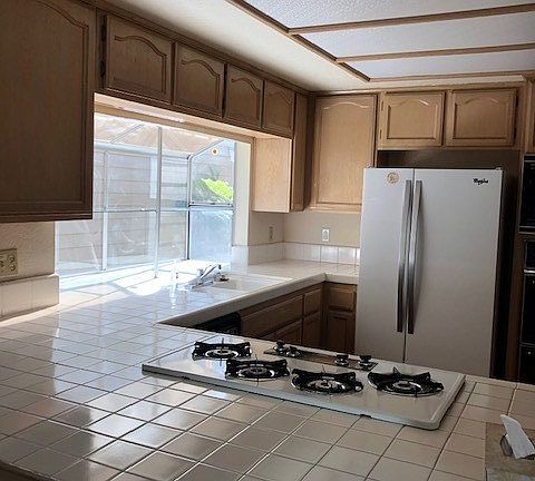 5th image of 1015 Park Circle Dr