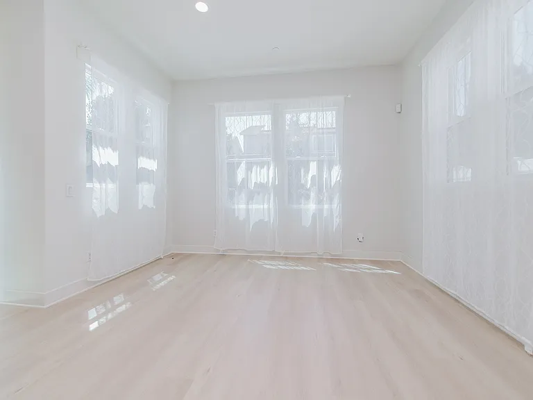 15870 Kingston Rd — Photo 18