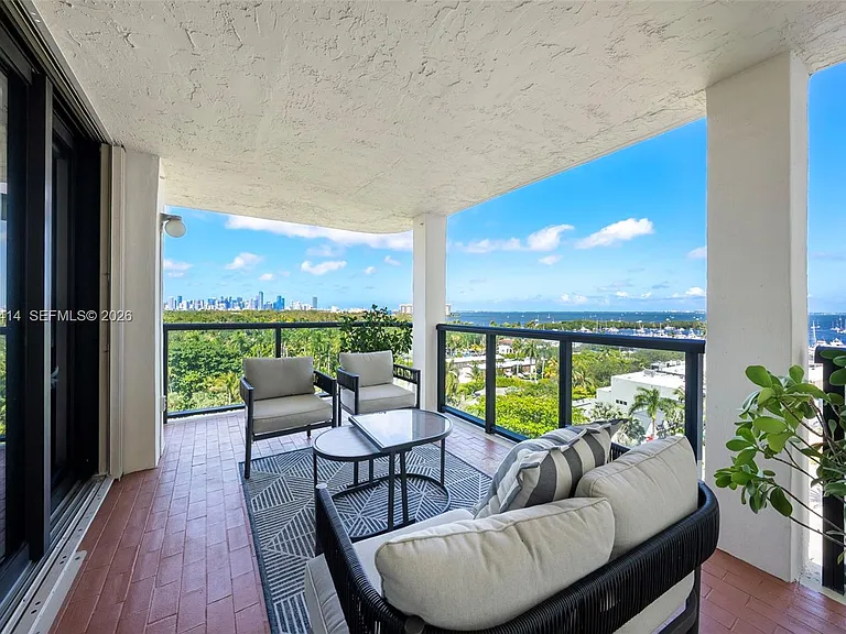 2575 S Bayshore Dr #11B — Photo 27