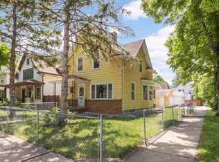 742 Hawthorne Ave E, Saint Paul, MN 55106