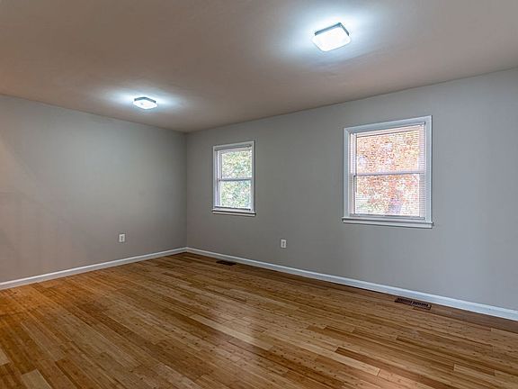 4th image of 4311 Elliot Ct