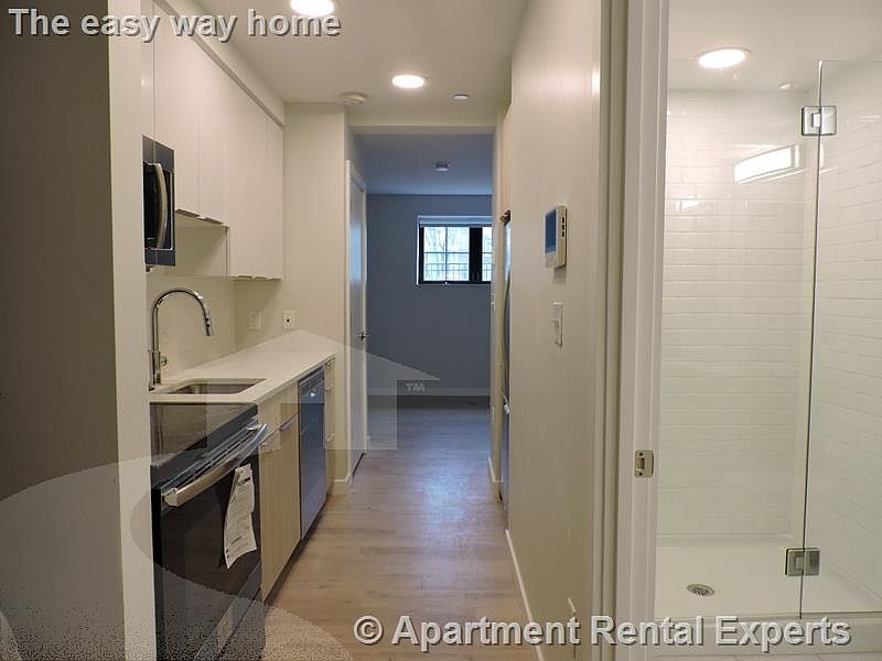 1st image of 10 Soden St #8