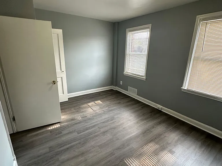 3611 Kenyon Ave — Photo 7
